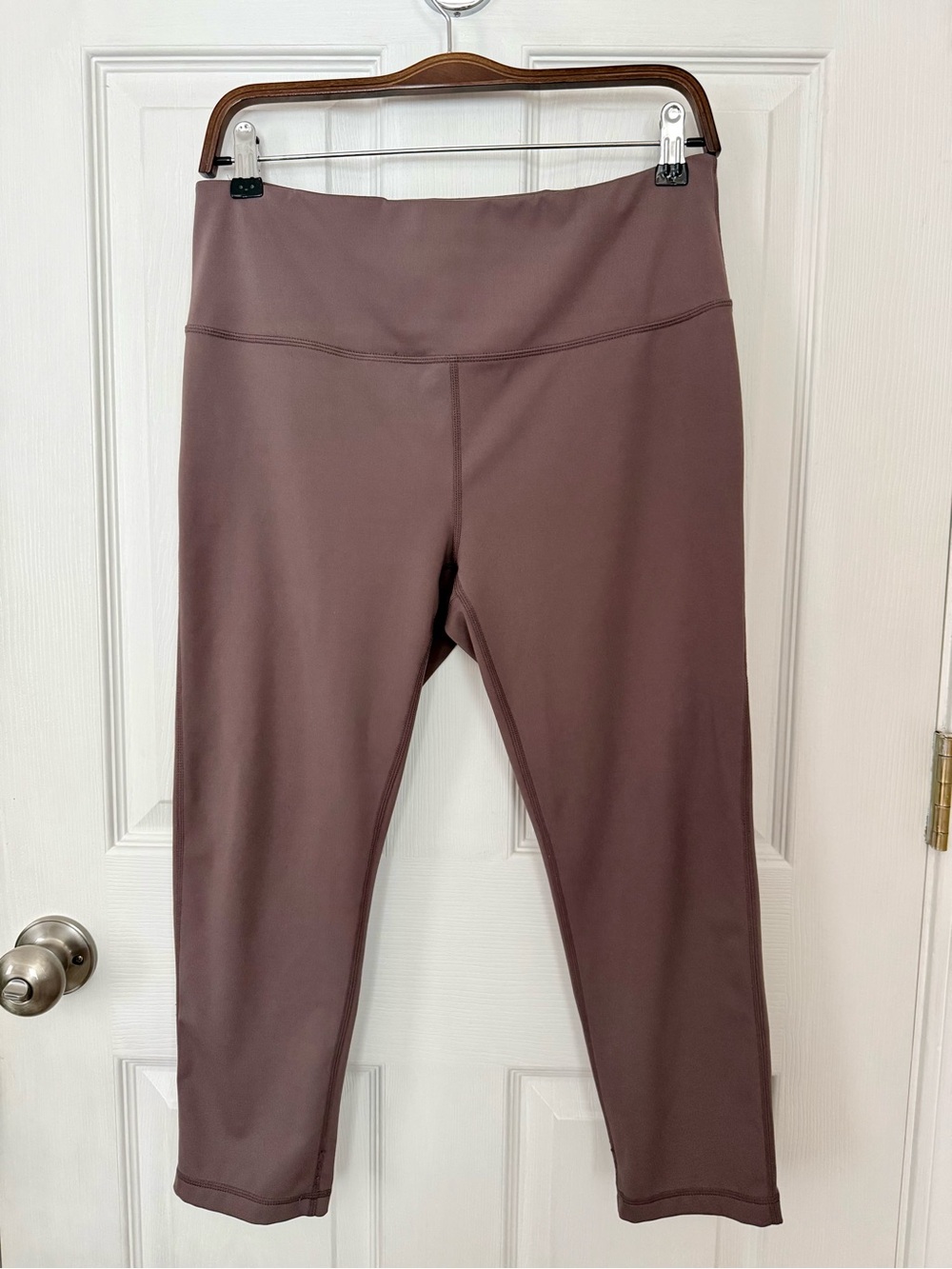 Zella Mauve High-Rise Capri Leggings
